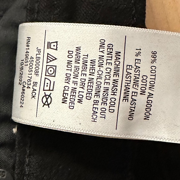 Like-New- Joe's Raw-Hem Black Flare Jeans (26) - Picture 6 of 9